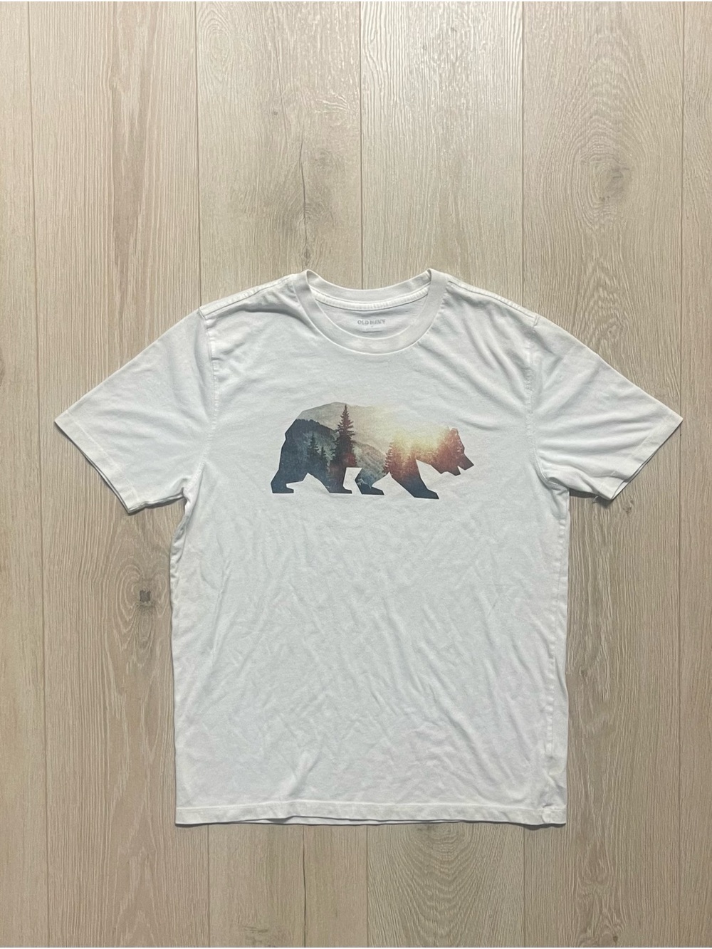 Old Navy White Bear Graphic Tee with Sunset Print